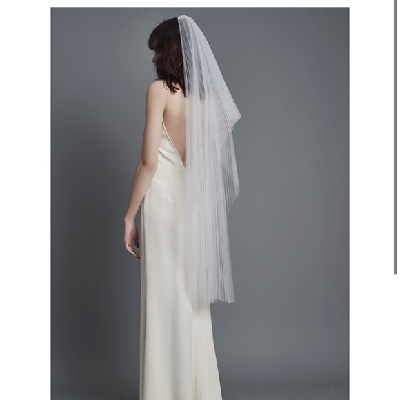 Wayfarer Bride NYC Handmade Pleated Veil - Picture 3 of 10